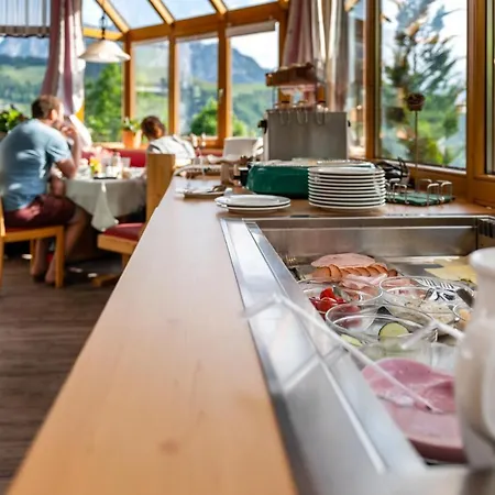 Panoramahotel Stocker Пруггерн